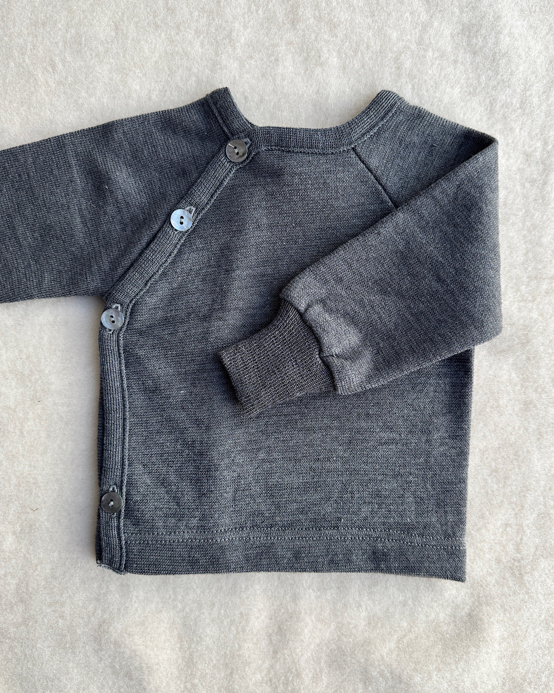 Slå-om bluse i uld/silke - antracit