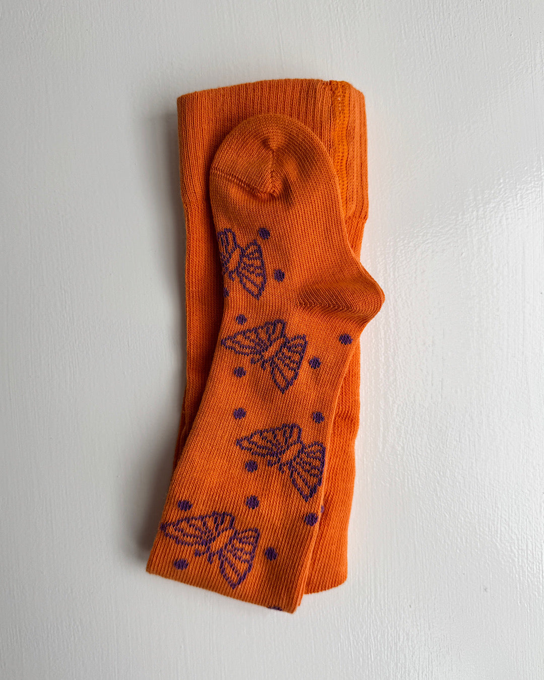 Bomuldsstrømpebukser med sommerfugle - mandarin