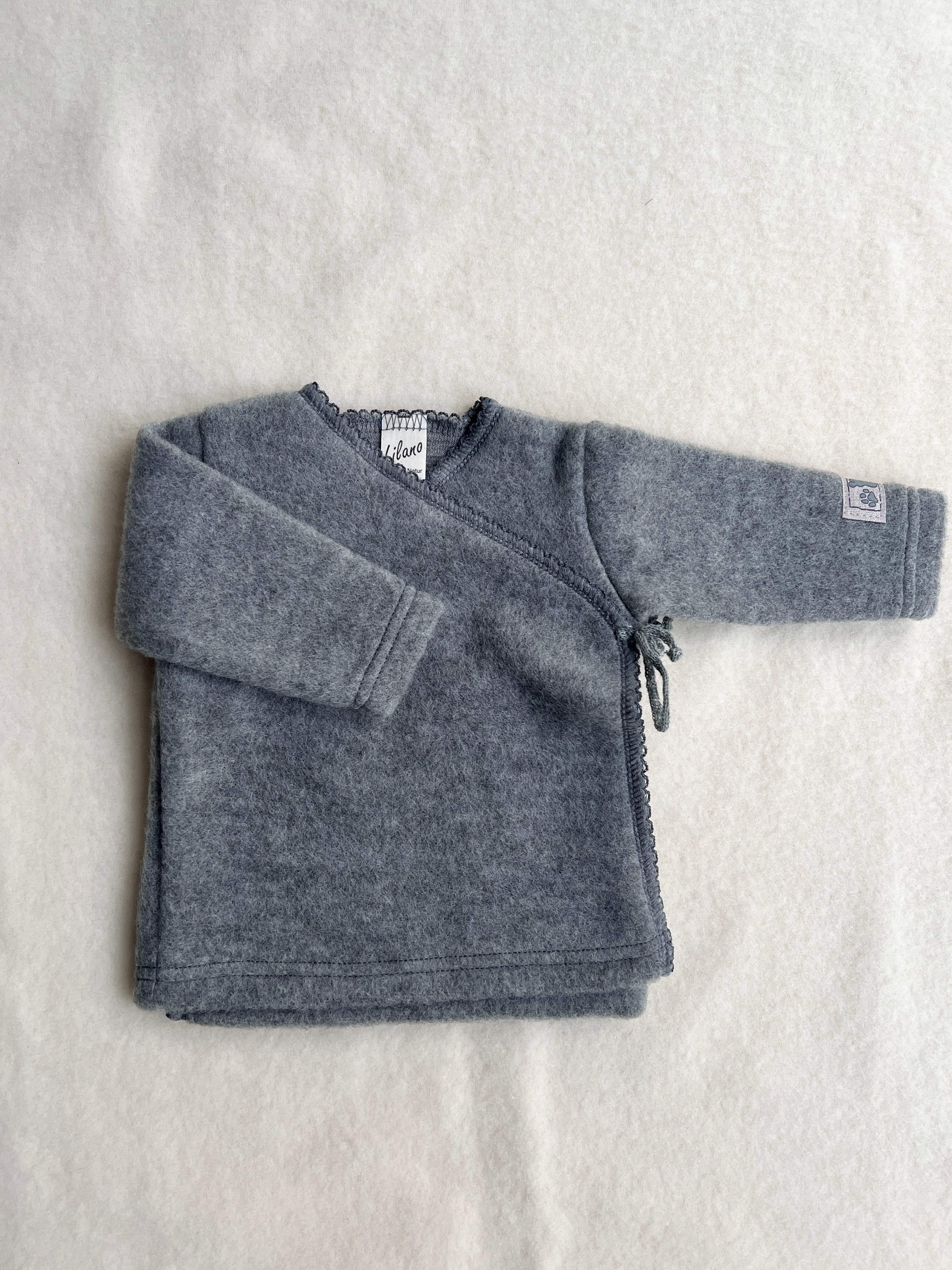 Slå om bluse Poeter x Lilano - mørkegrå