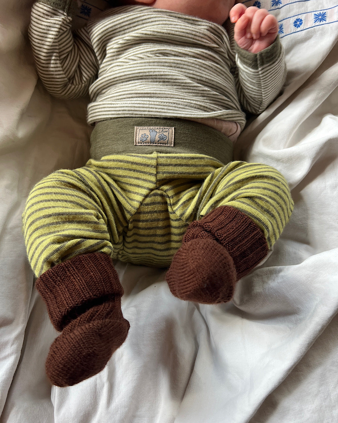 Bukser med ombuk uld/silke - khaki/kiwi strib