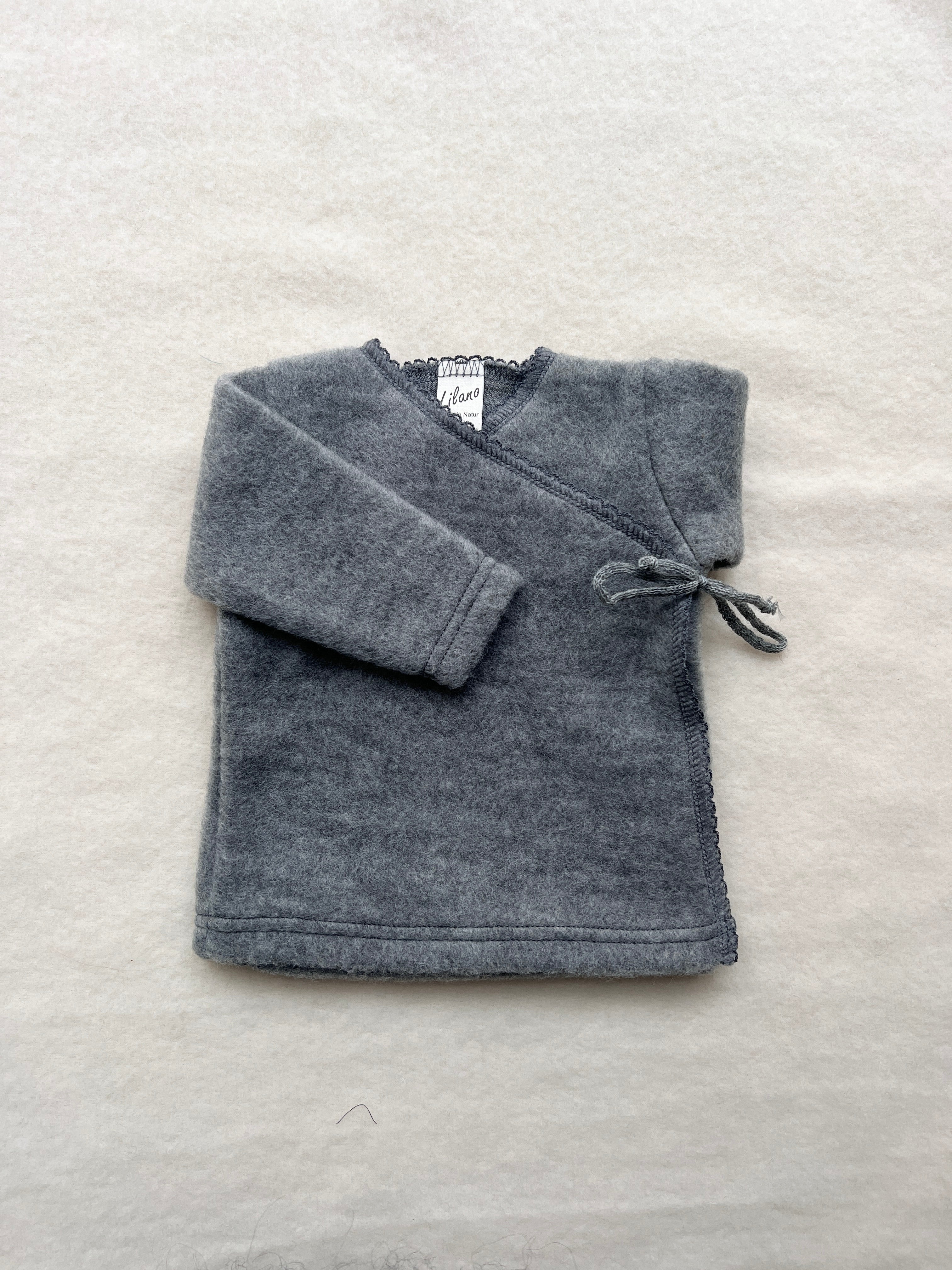 Slå om bluse Poeter x Lilano - mørkegrå