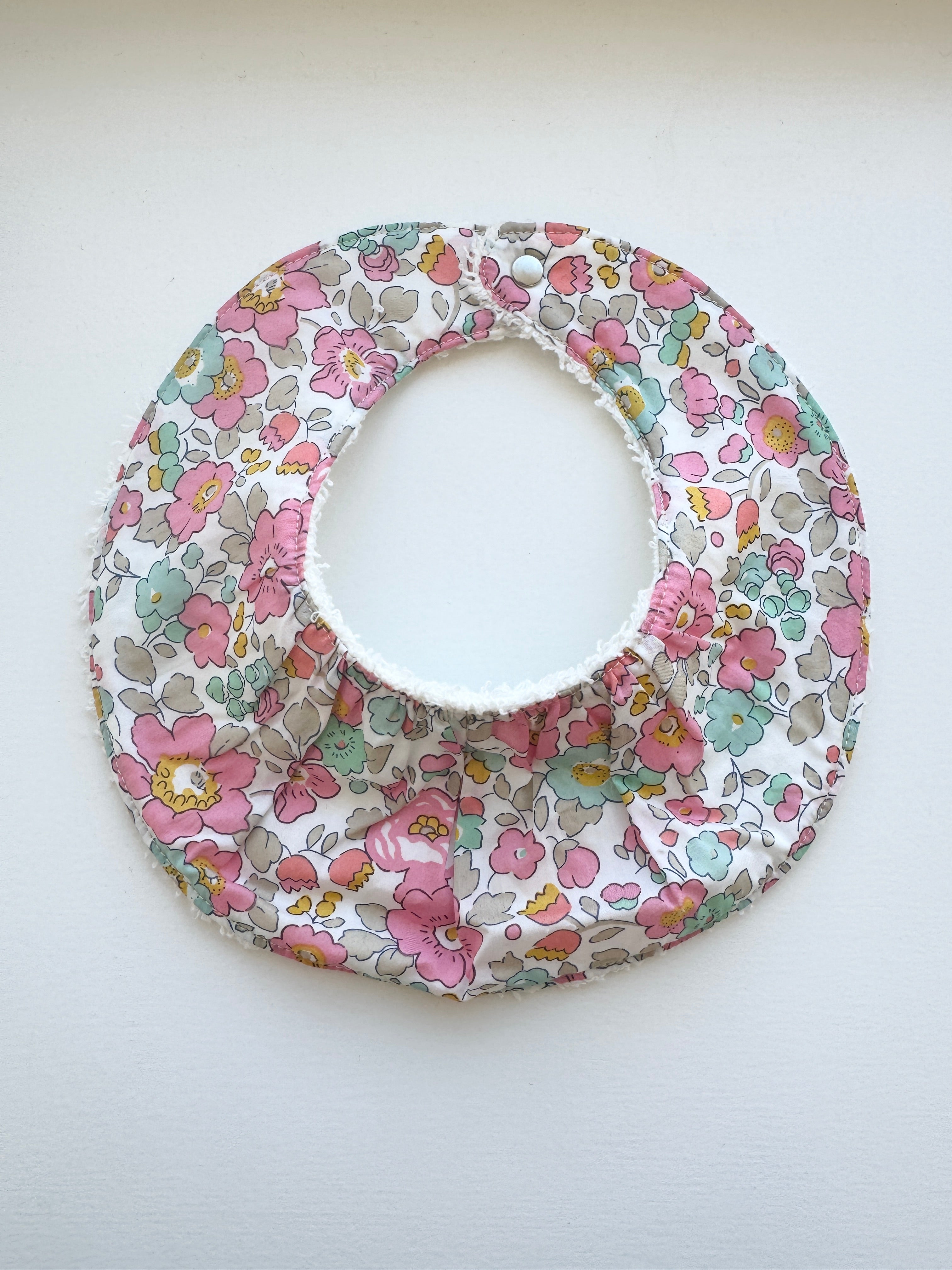 Poeter Liberty Hagesmæk