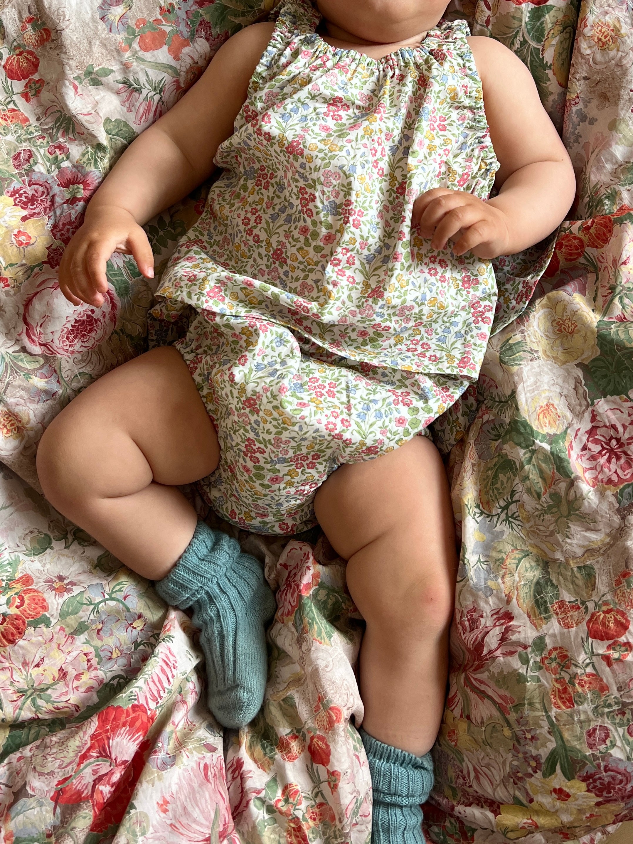 Blomst Liberty Lilibet bloomers og top