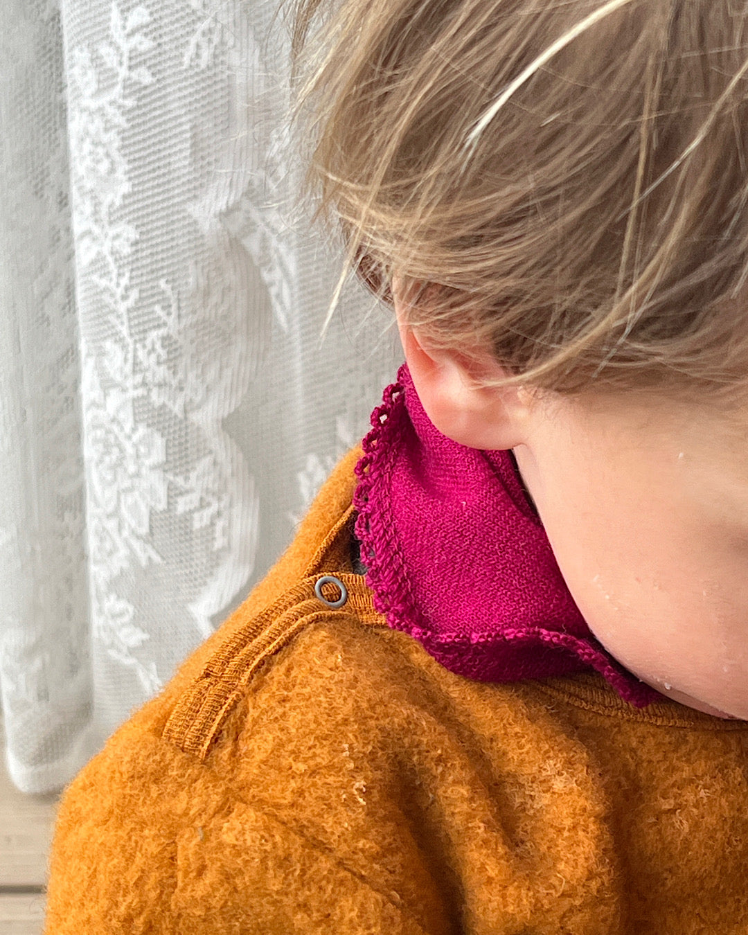 Tørklæde uld/sike - Bær