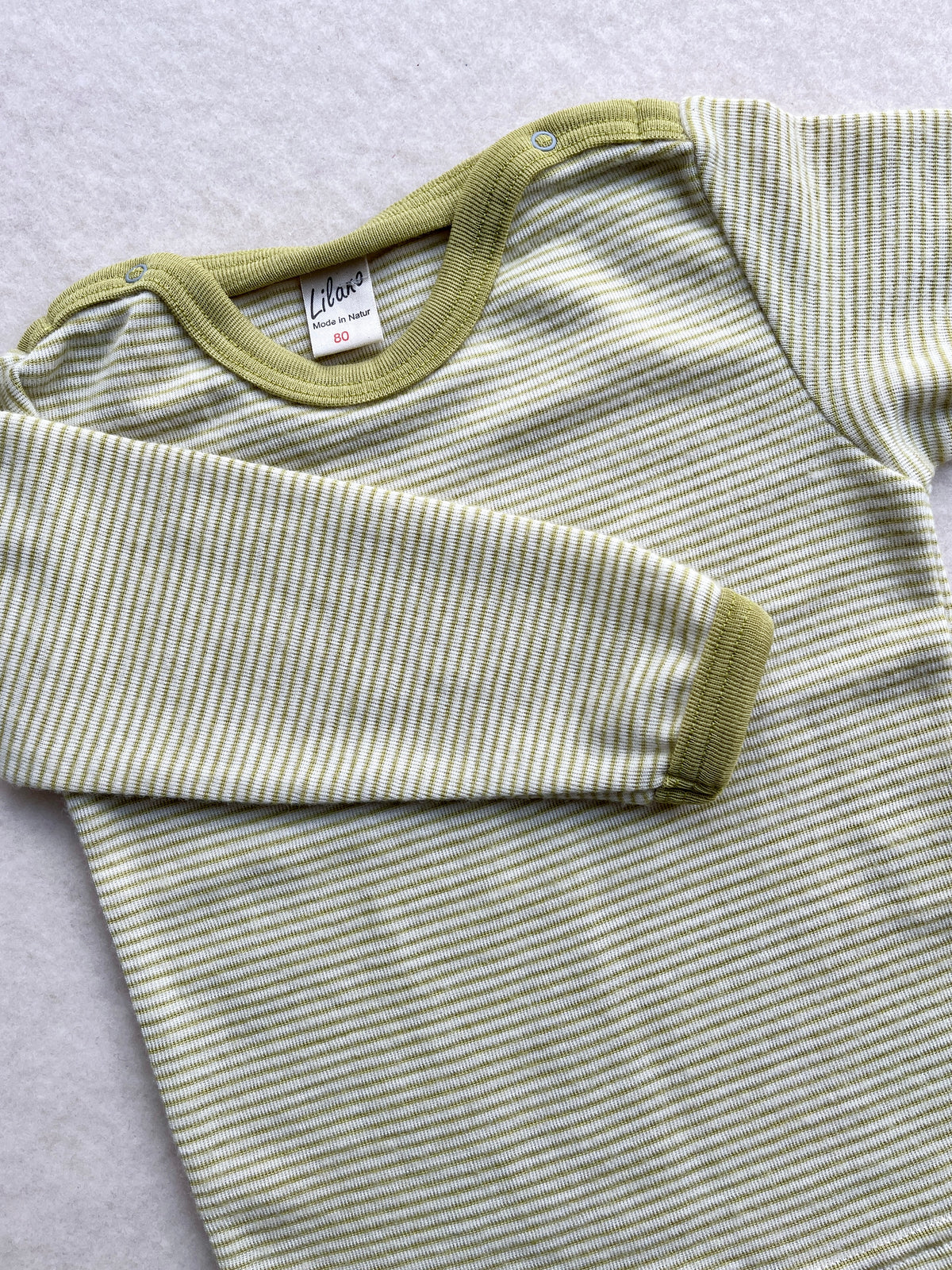Bluse uld/silke - kiwi/natur