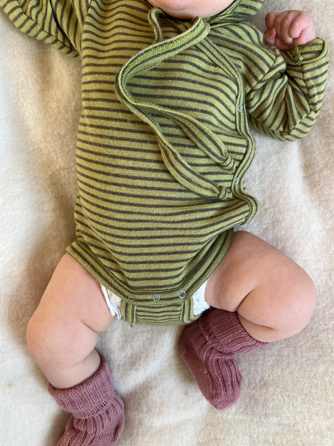 Slå-om body uld/silke - khaki/kiwi strib