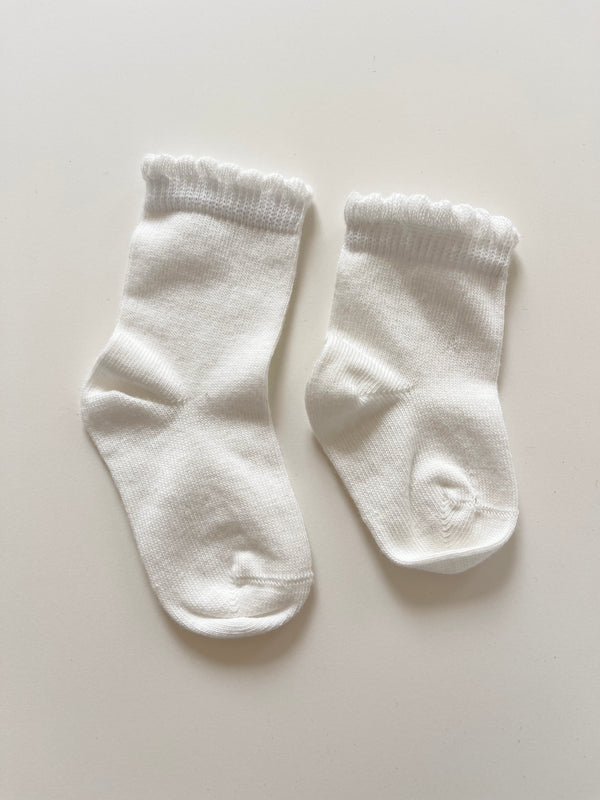 Cotton socks with lace trim